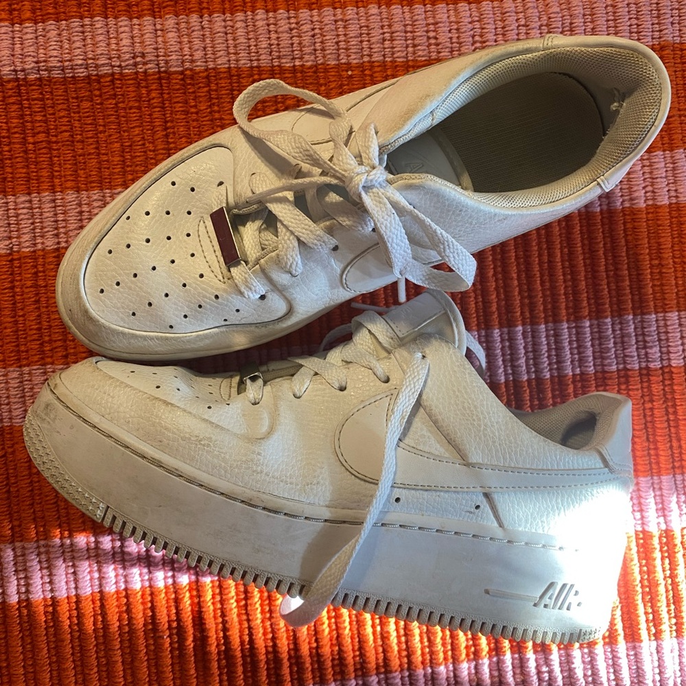White Nike Air force 1s